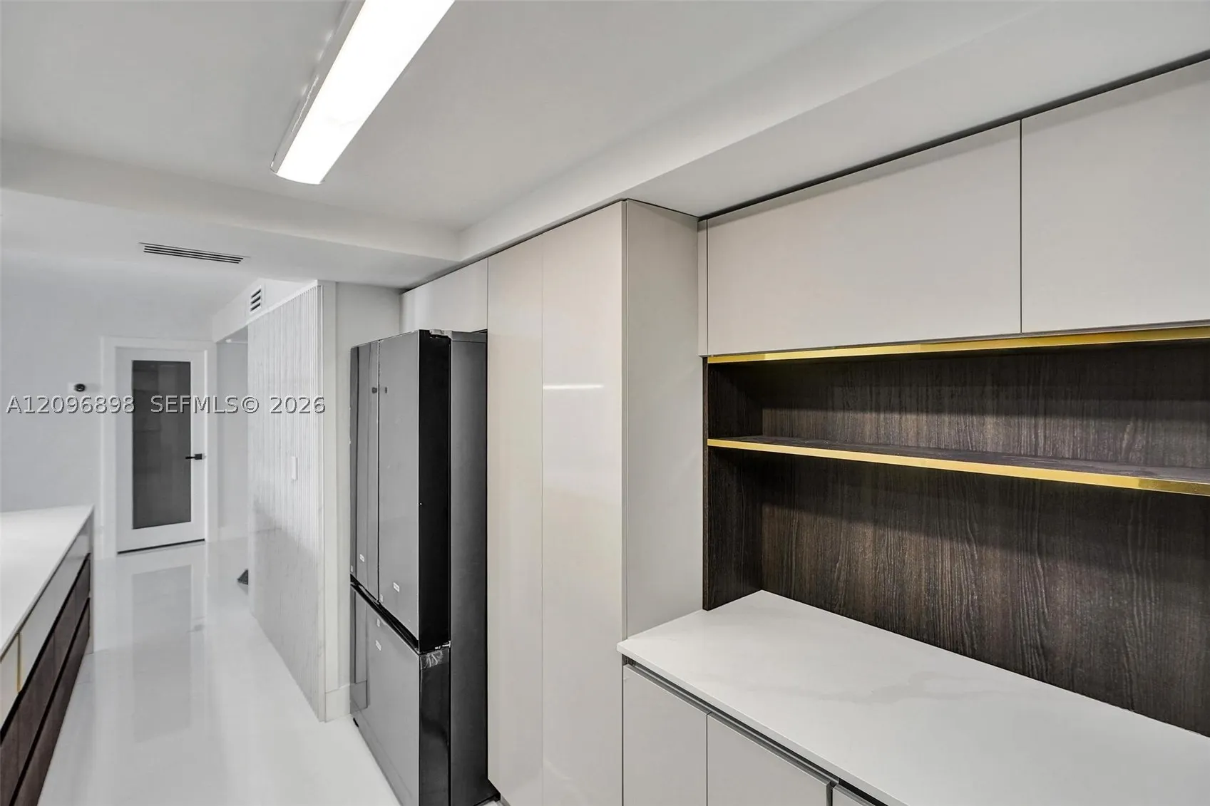 6039 Collins Ave #1736