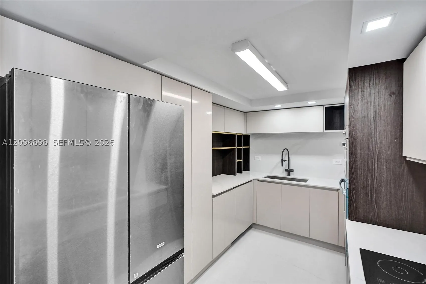 6039 Collins Ave #1736