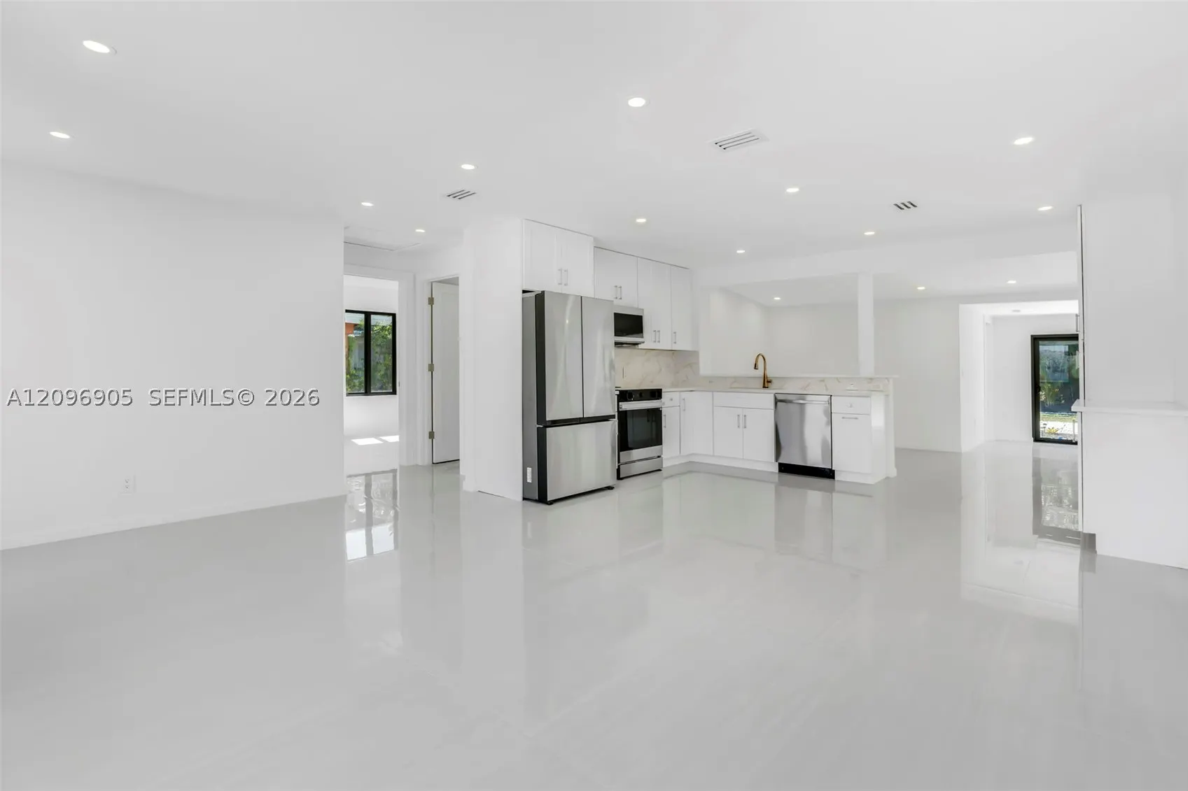 1339 NE 15th Ave