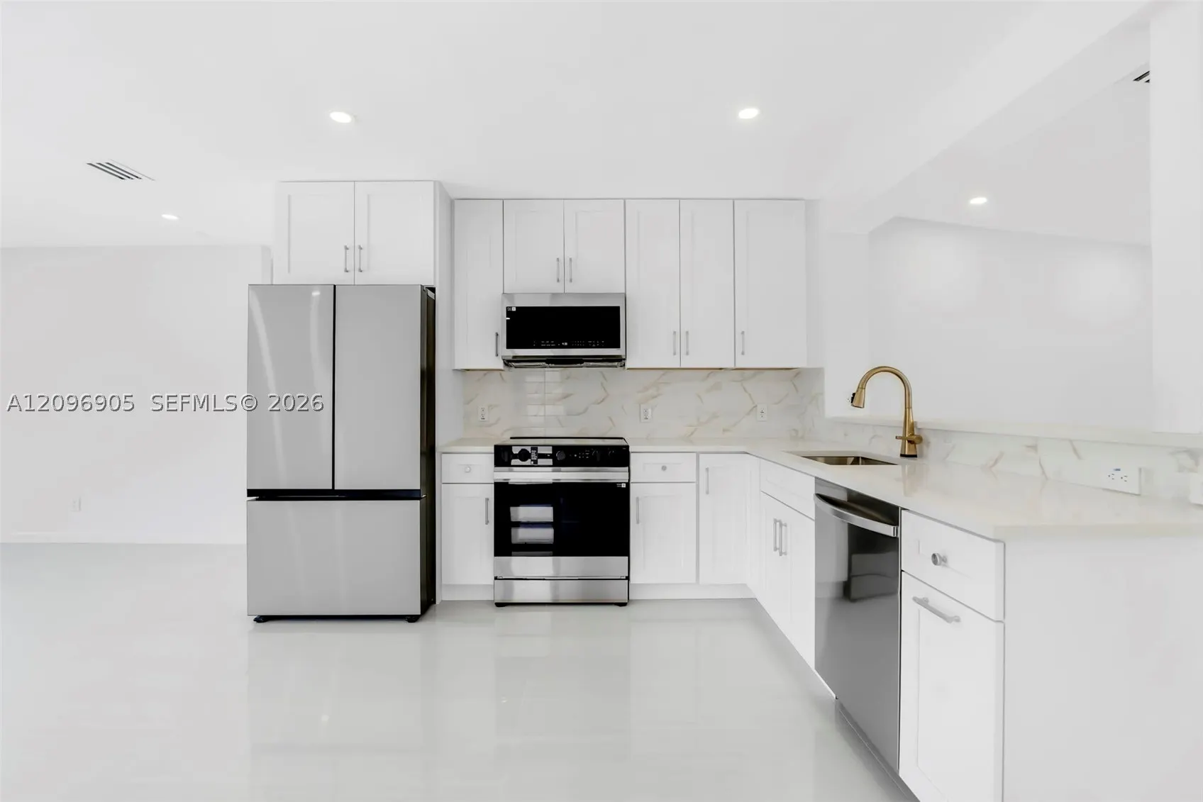 1339 NE 15th Ave