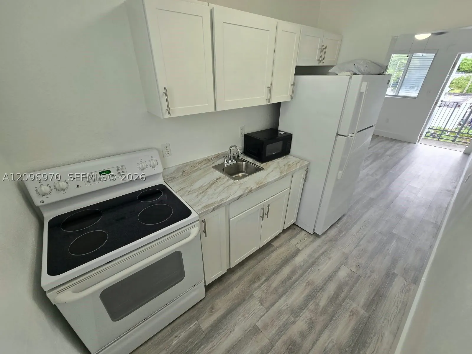 535 NW 7th St #12