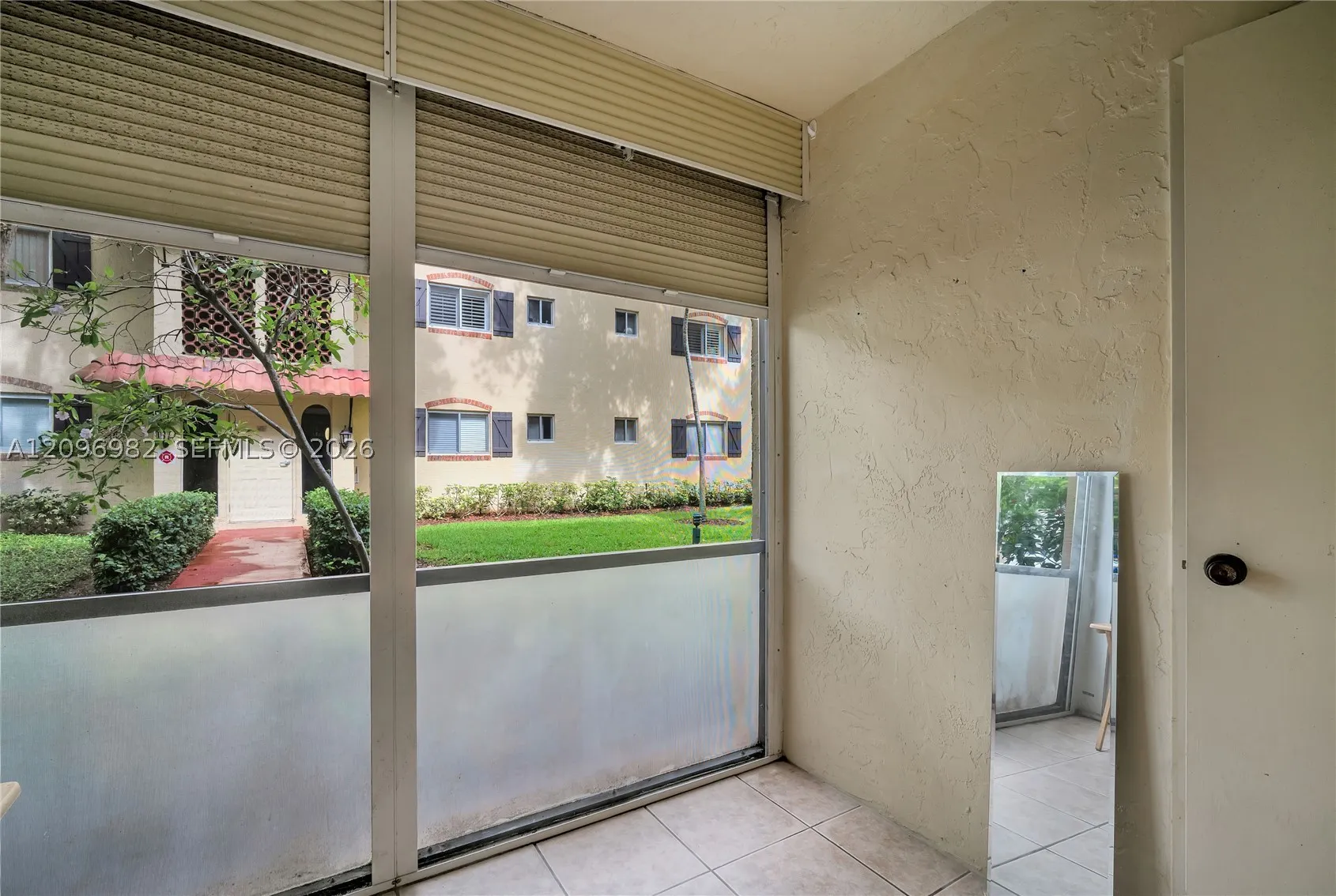 257 S Cypress Rd #416