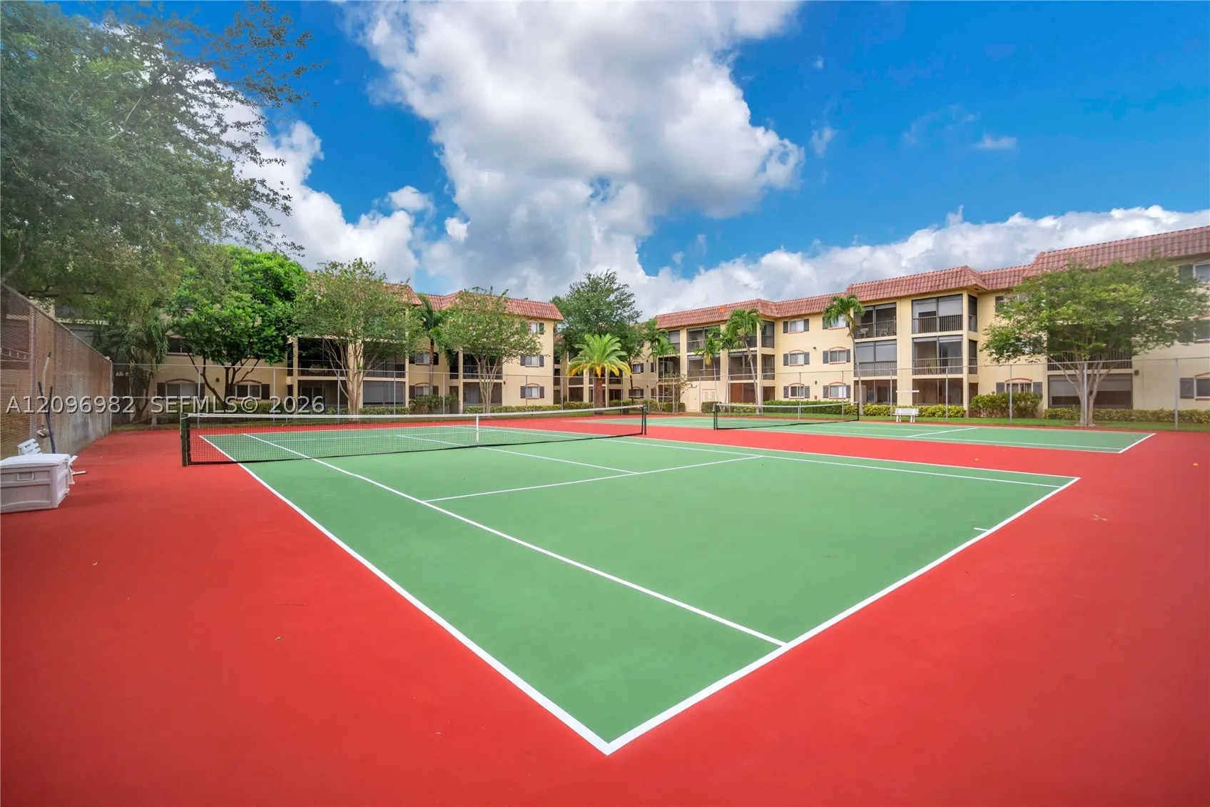257 S Cypress Rd #416