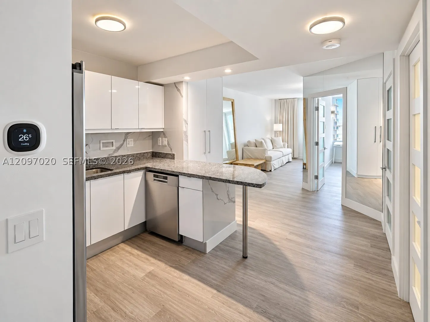 2301 Collins Ave #742