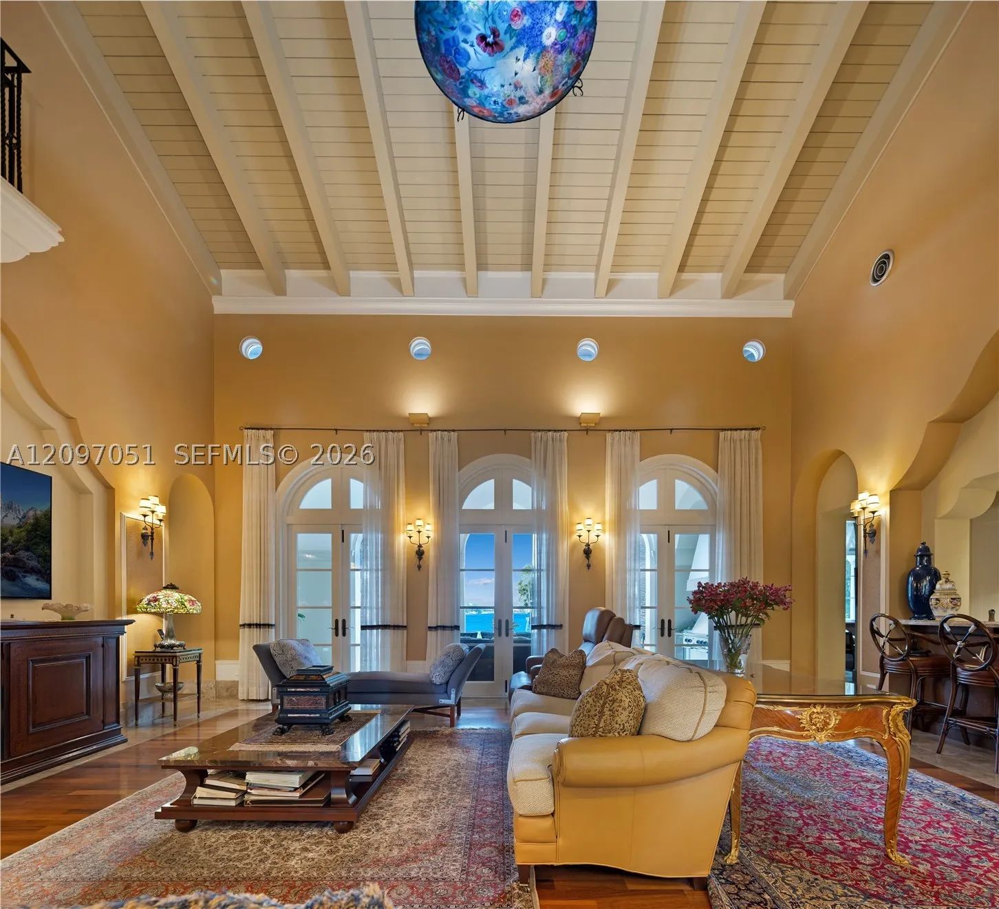 8901 Arvida Ln
