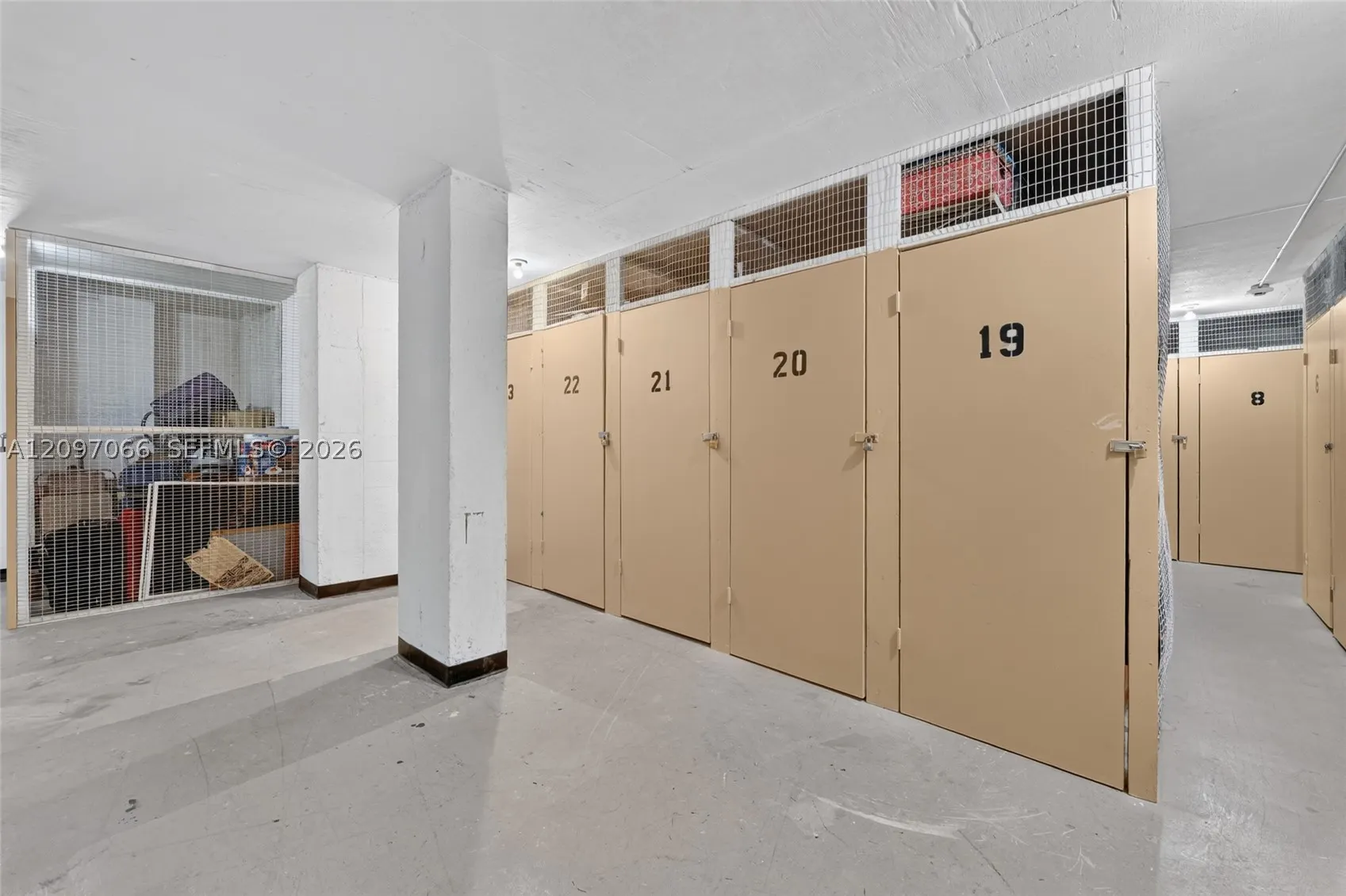 3800 S Ocean Dr #414