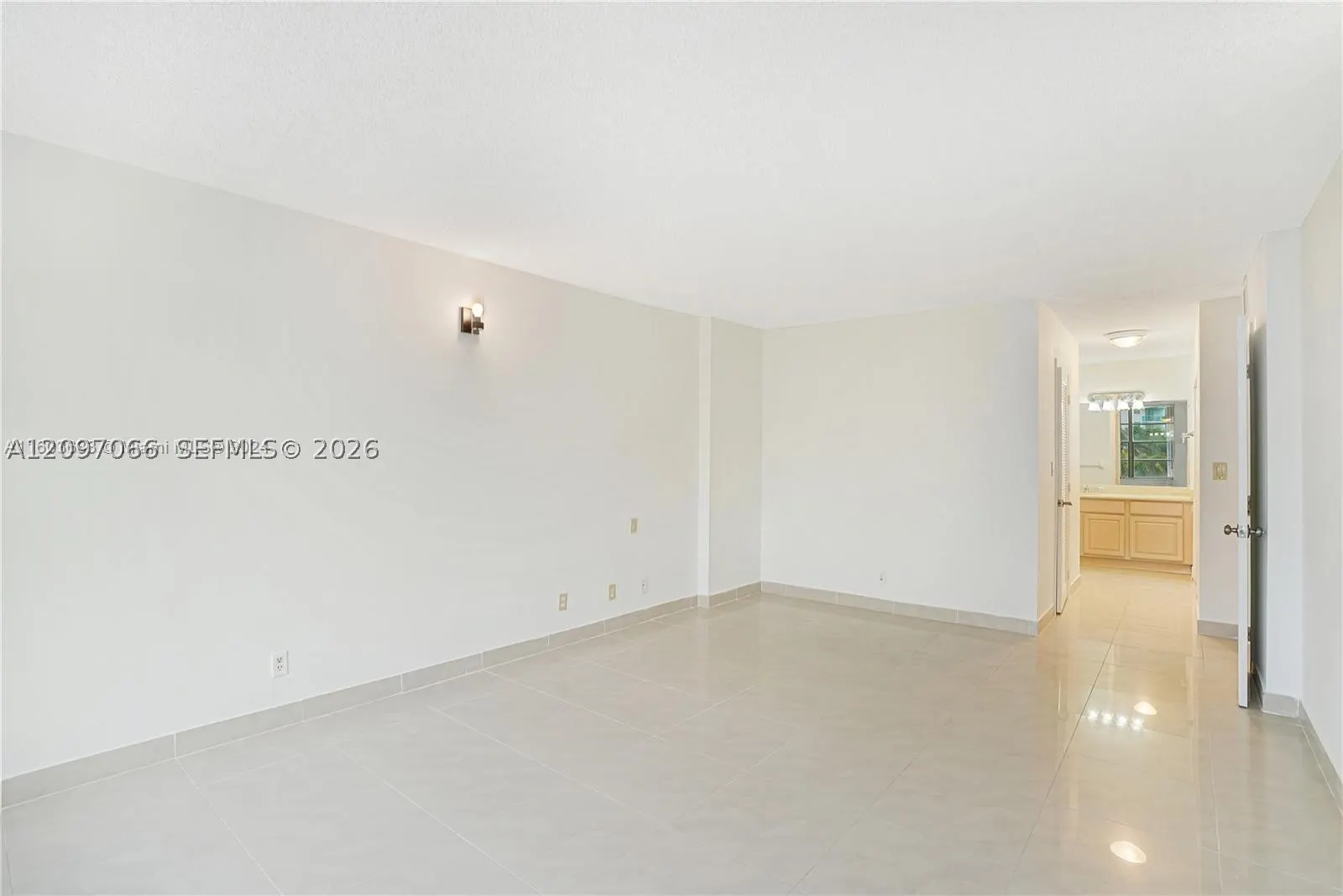 3800 S Ocean Dr #414
