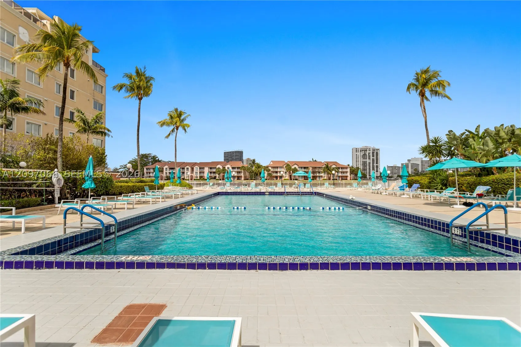 3800 S Ocean Dr #414