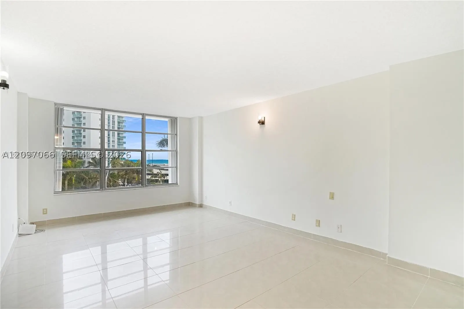 3800 S Ocean Dr #414