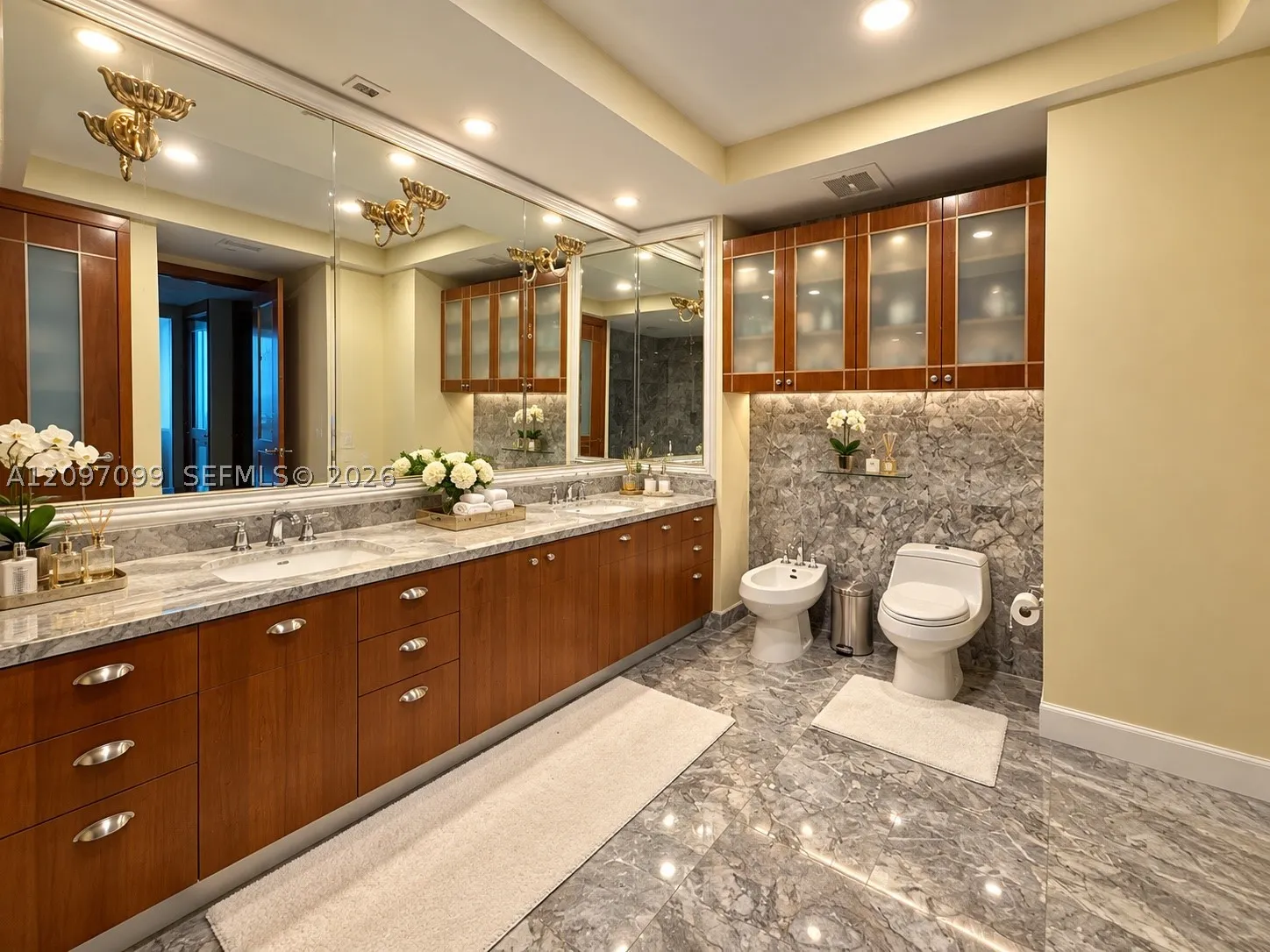 16051 Collins Ave #1604