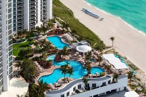 18001 Collins Ave #2504