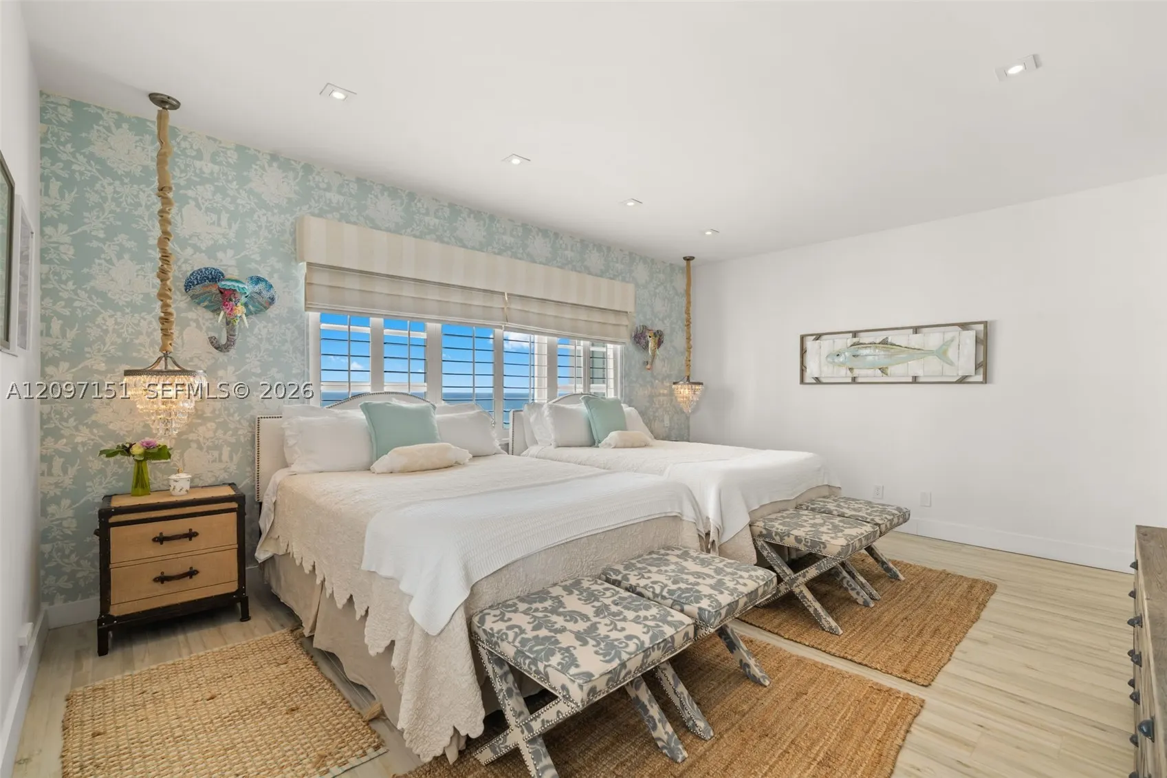 4925 Collins Ave #4A