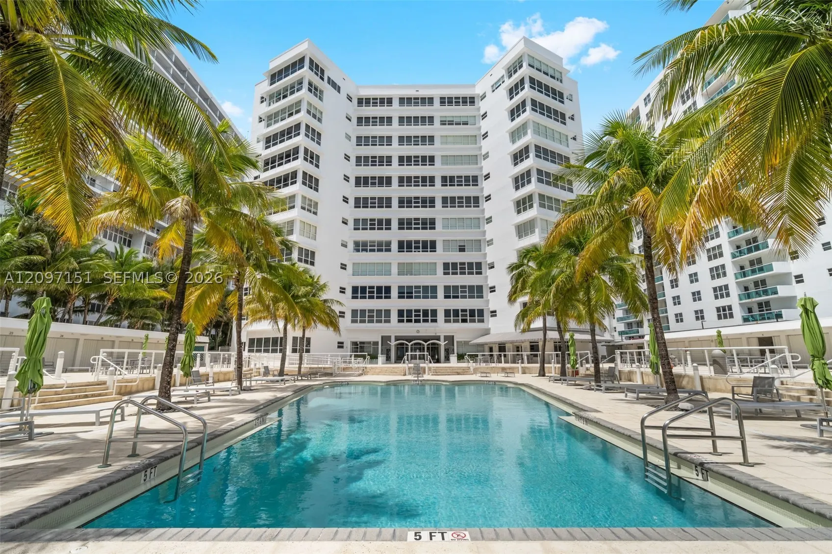 4925 Collins Ave #4A