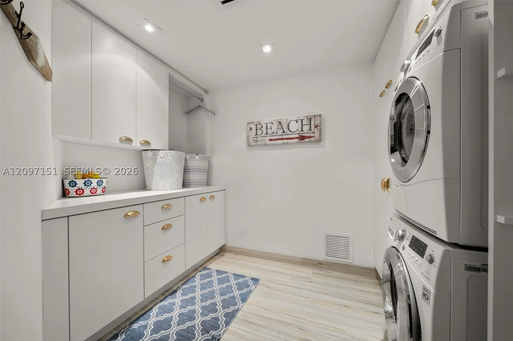 4925 Collins Ave #4A