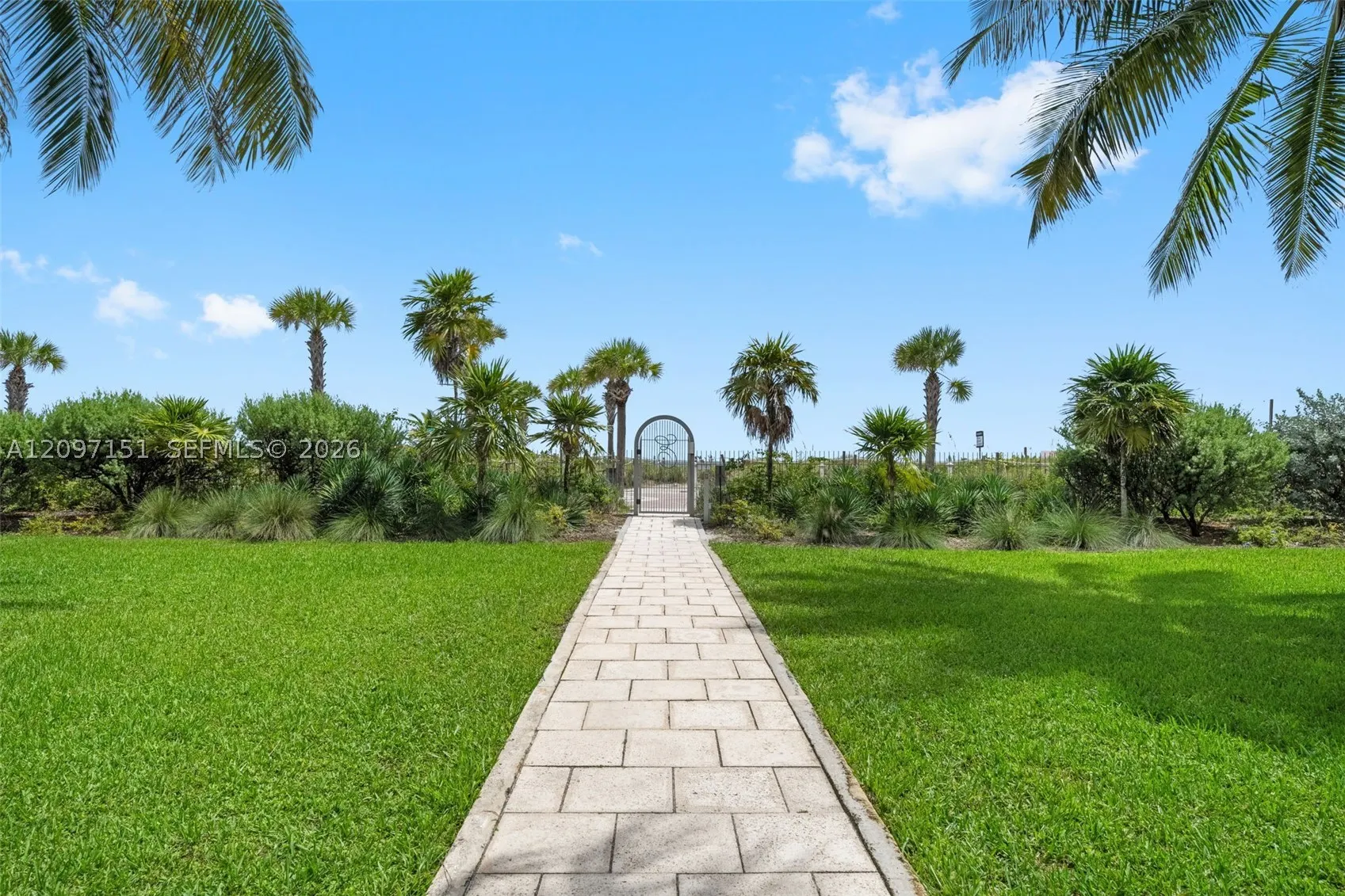 4925 Collins Ave #4A