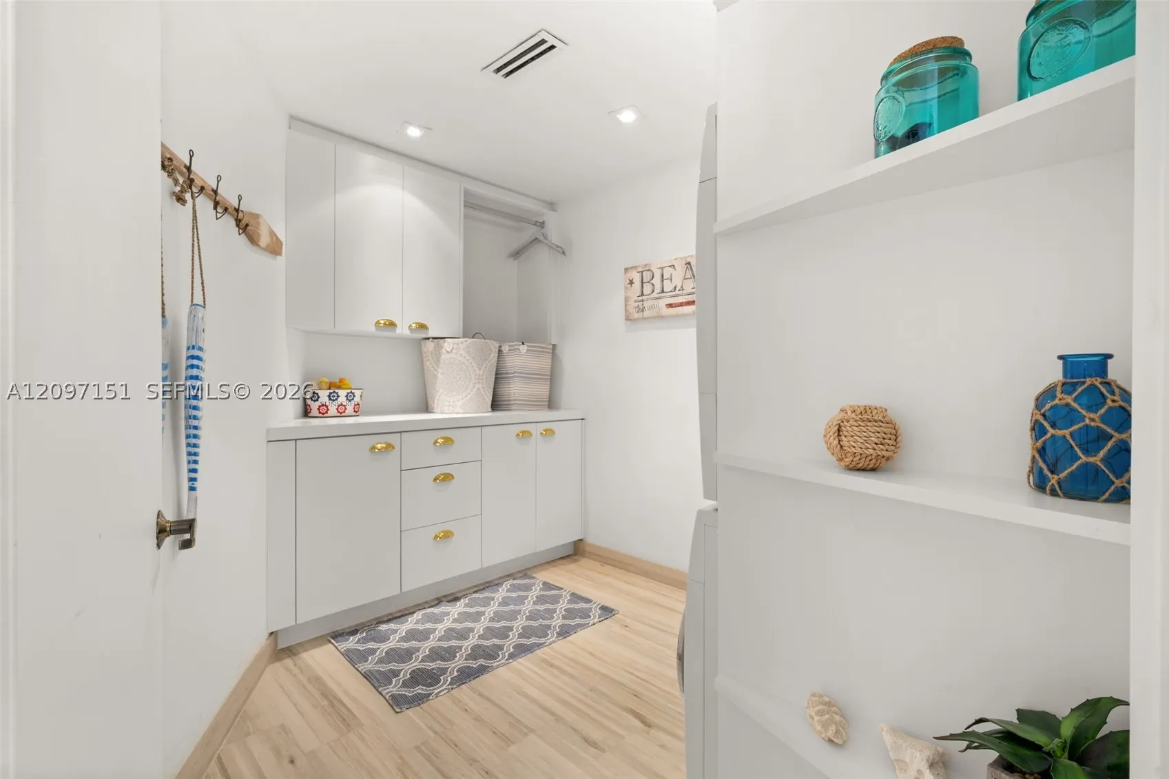 4925 Collins Ave #4A
