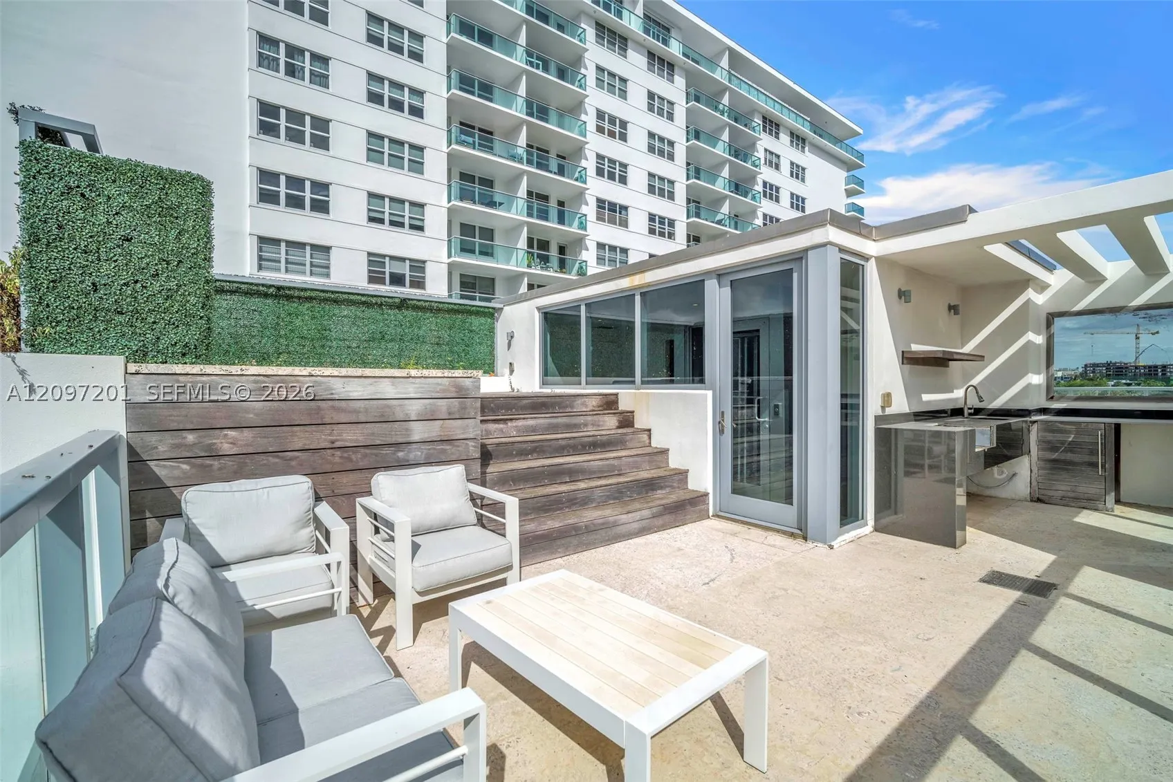 9501 Collins Ave #1