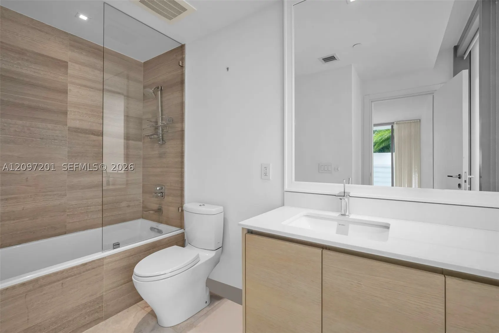 9501 Collins Ave #1
