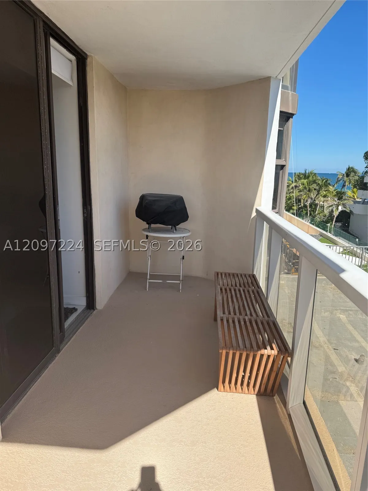 6423 Collins Ave #401