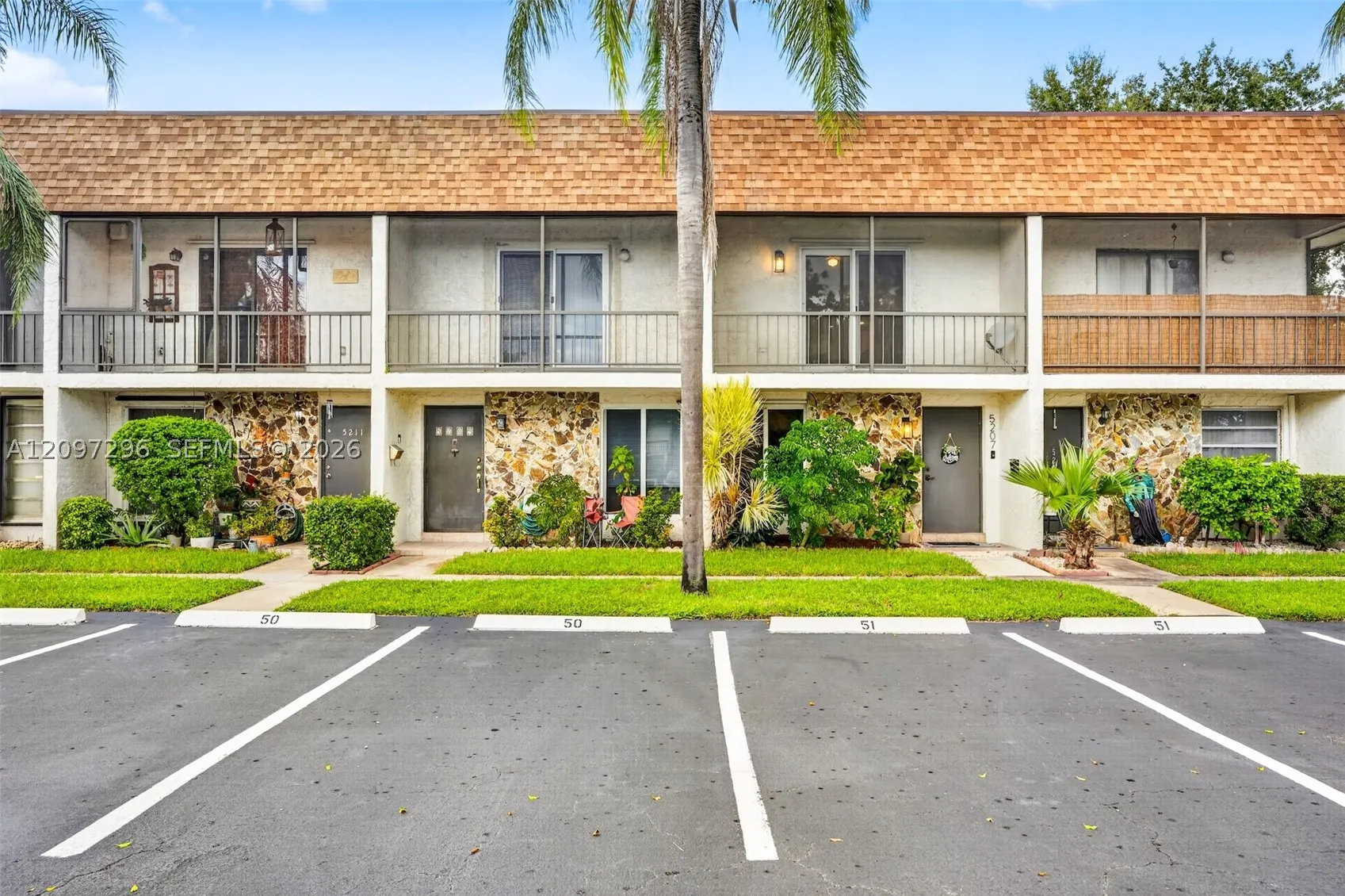 5207 SW 40th Ave #52