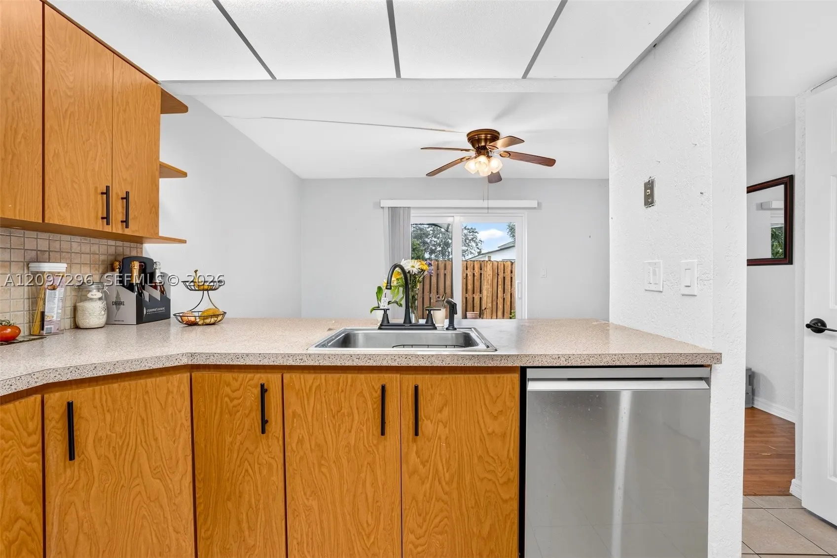 5207 SW 40th Ave #52
