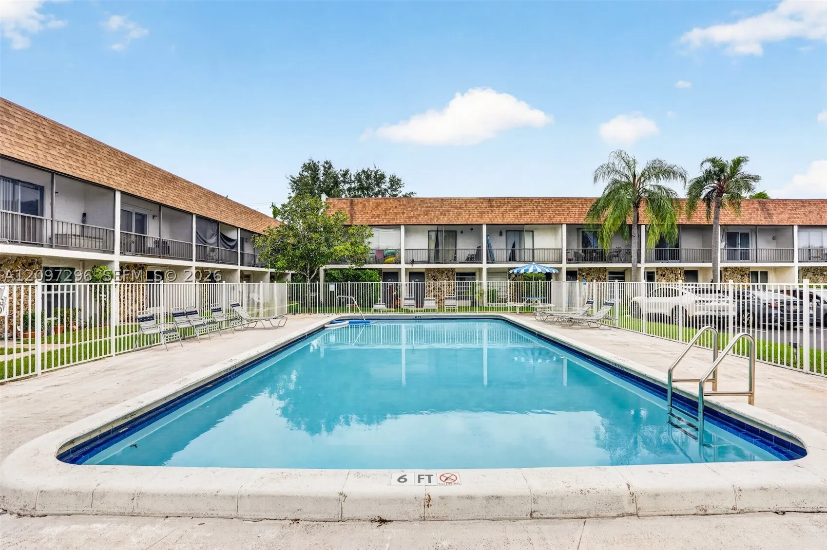 5207 SW 40th Ave #52