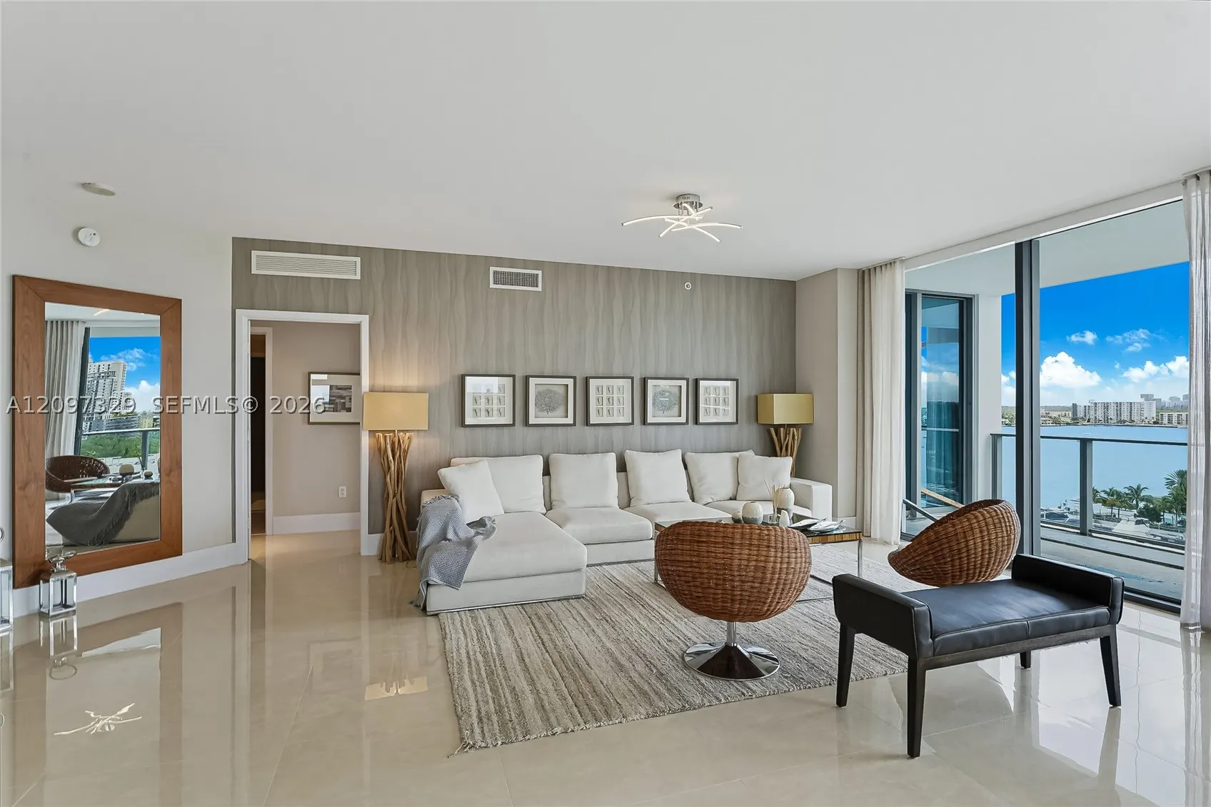 17301 Biscayne Blvd #901