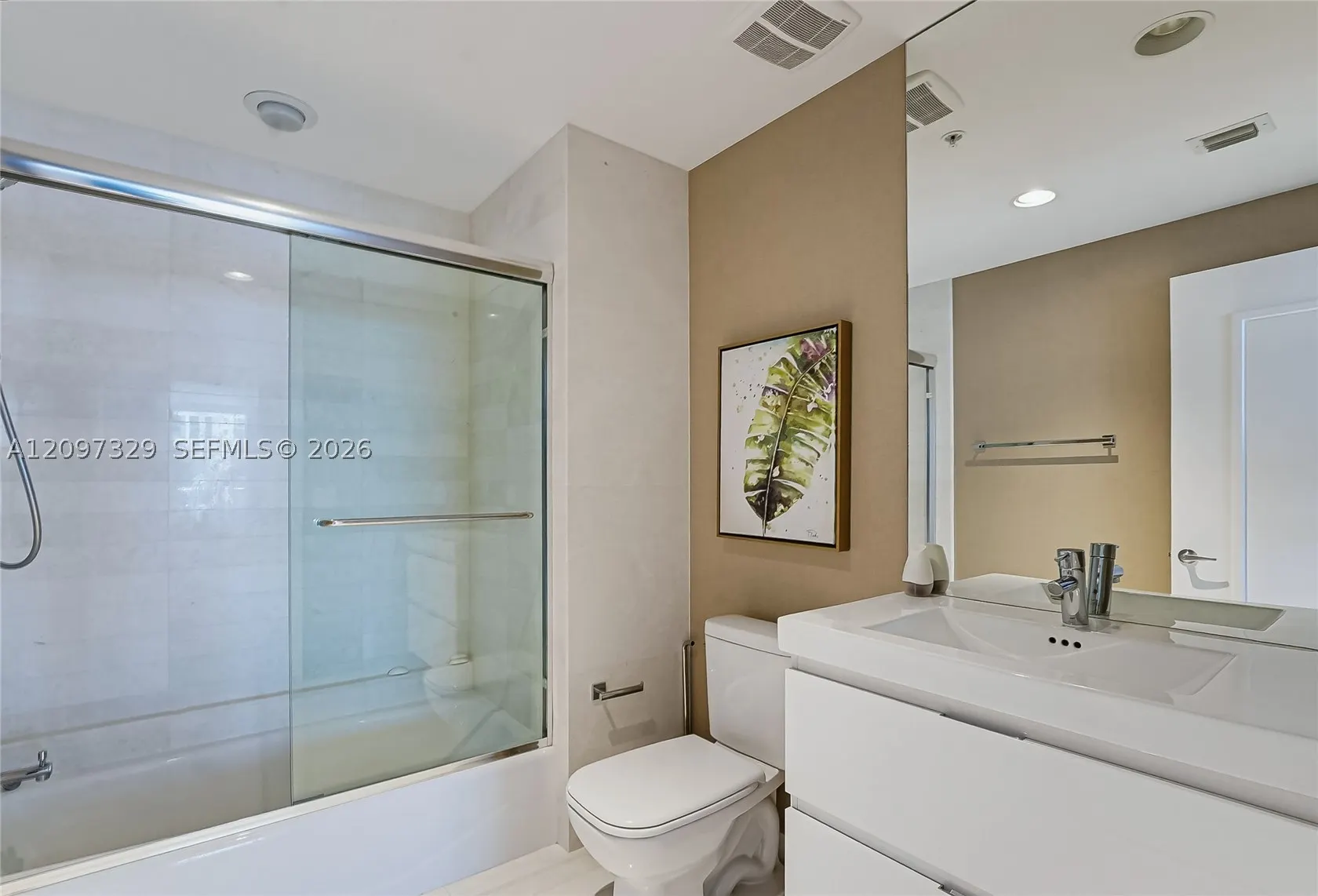 17301 Biscayne Blvd #901