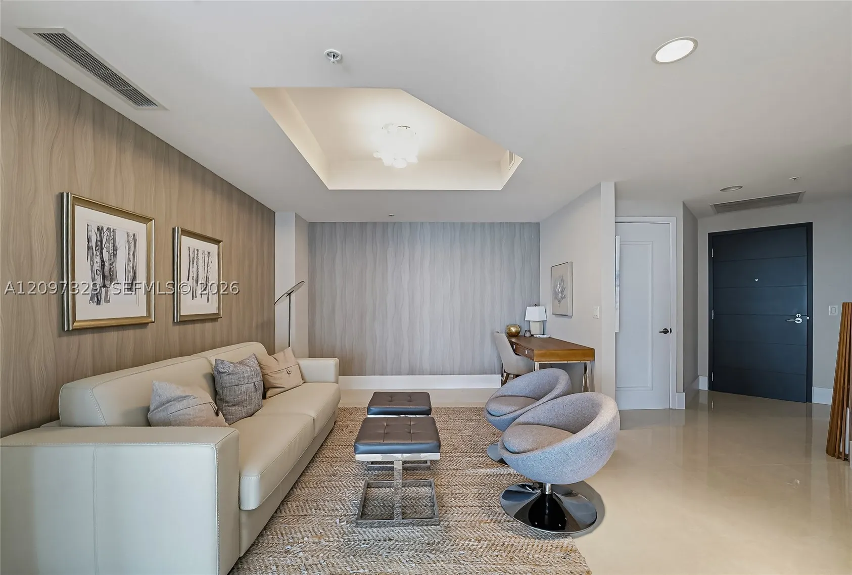 17301 Biscayne Blvd #901