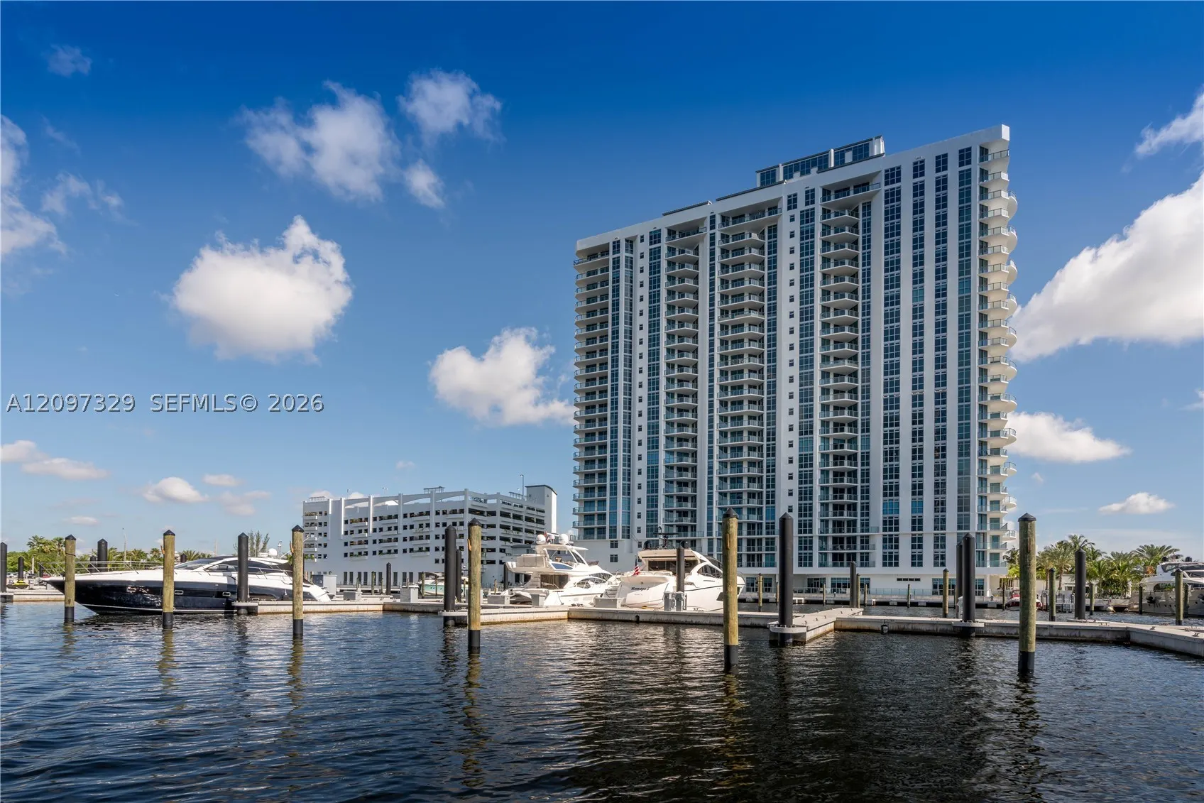 17301 Biscayne Blvd #901