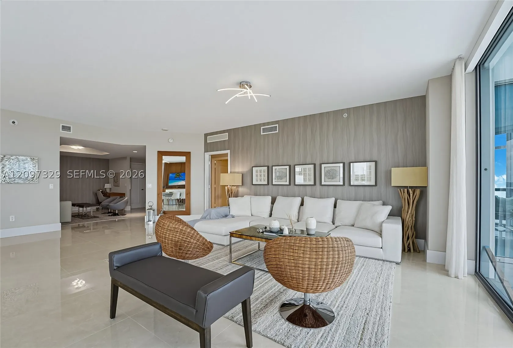 17301 Biscayne Blvd #901