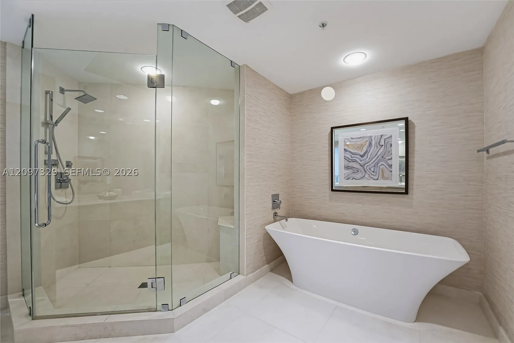 17301 Biscayne Blvd #901