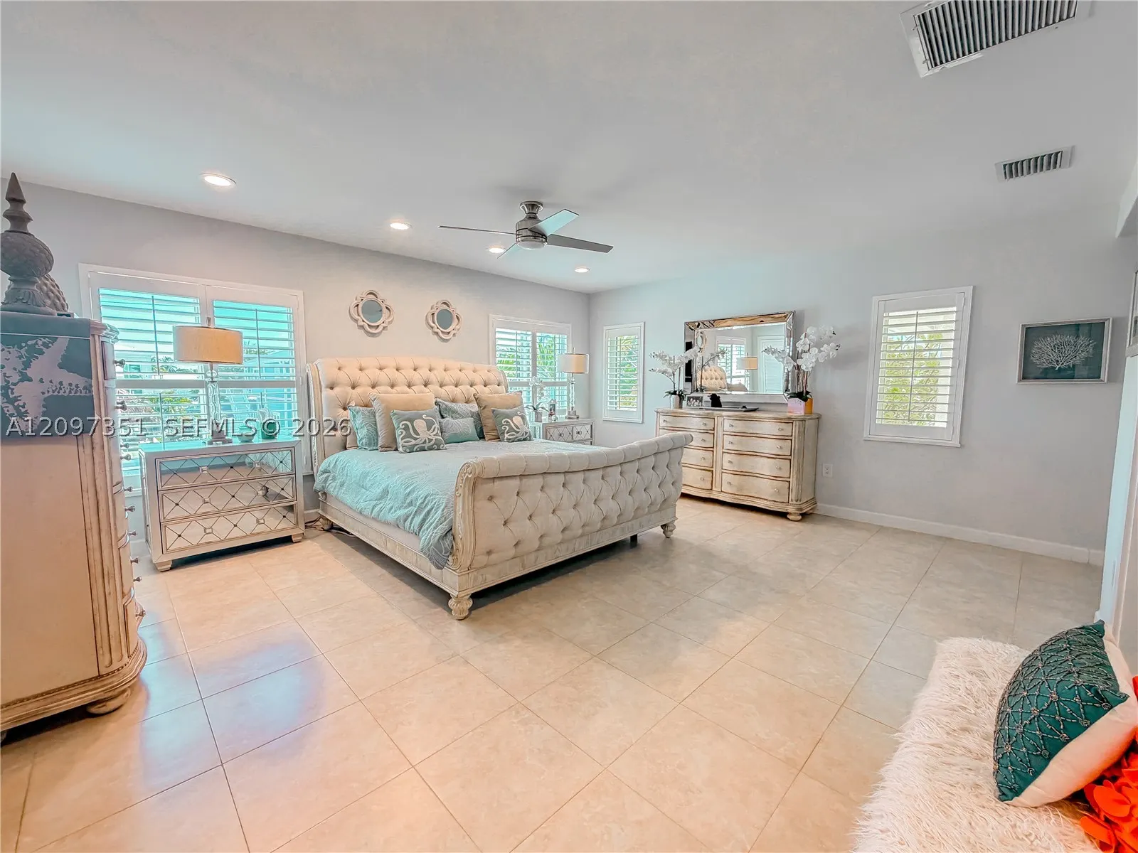 149 Harbor Dr