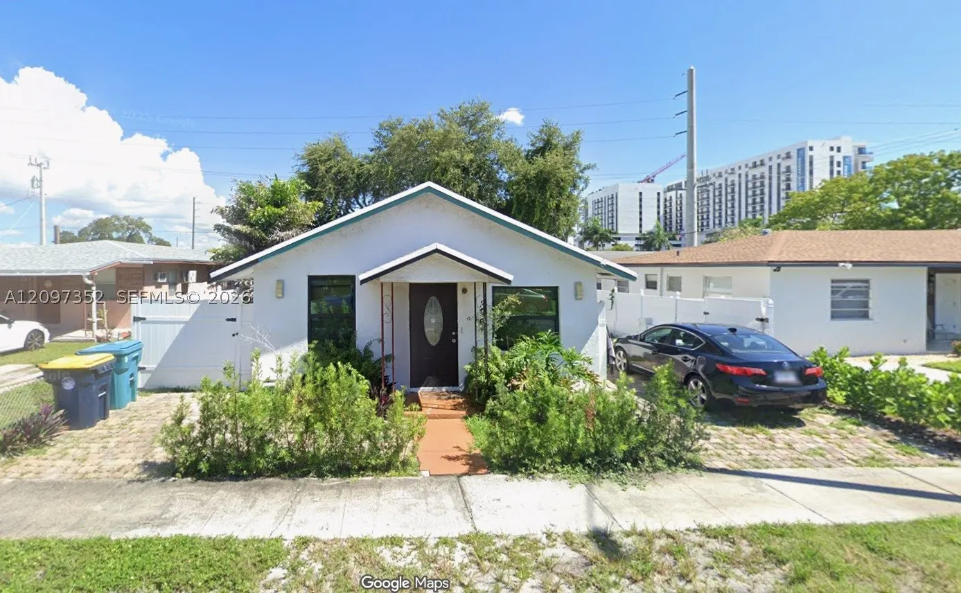 206 SW 2nd Ter