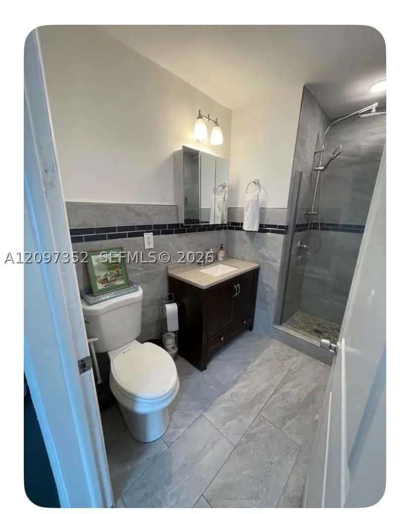 206 SW 2nd Ter