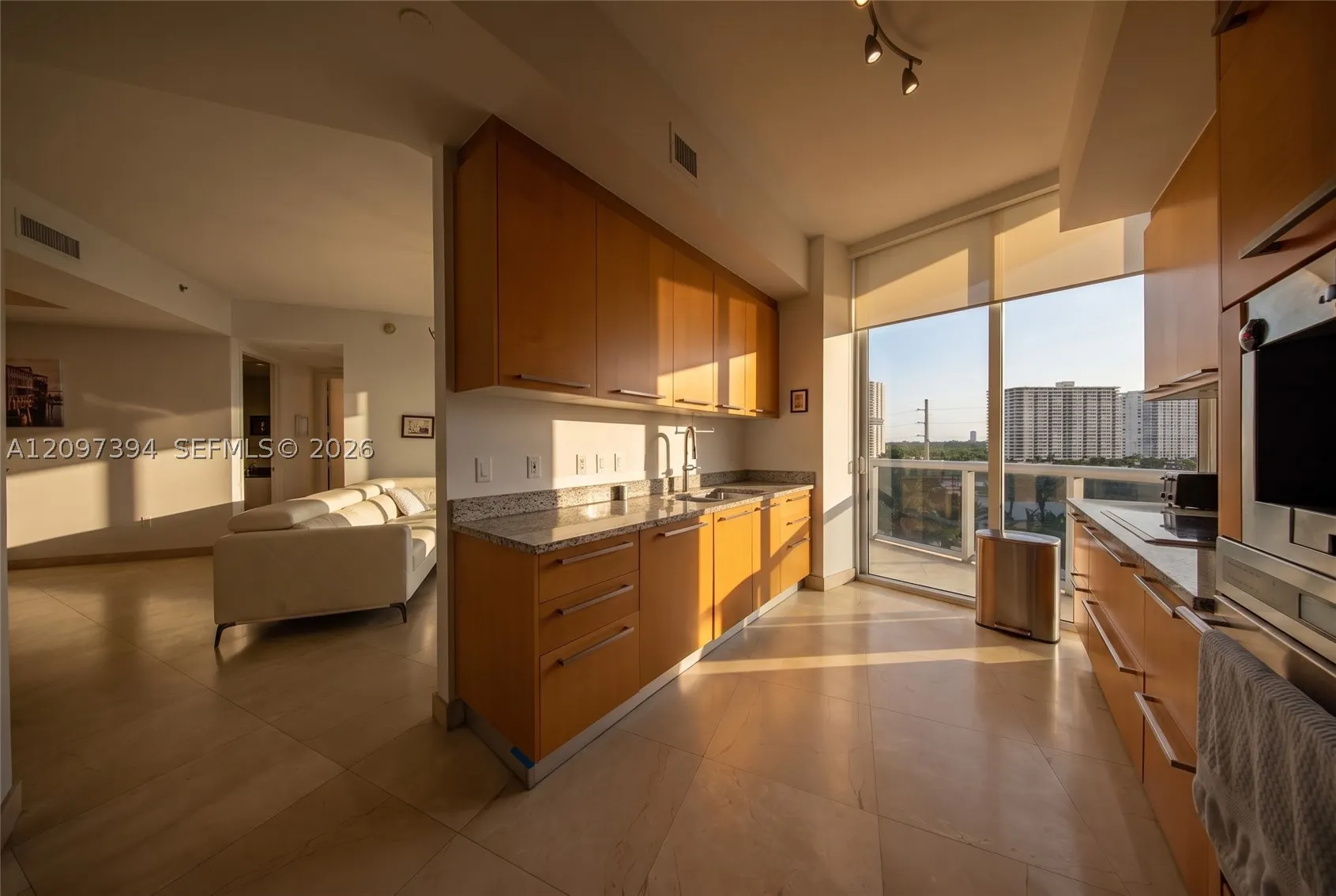 15901 Collins Ave #405