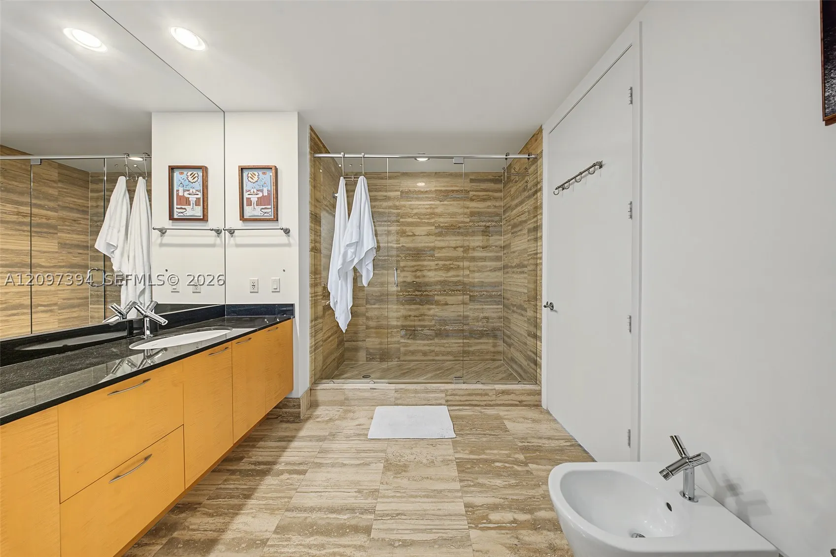 15901 Collins Ave #405