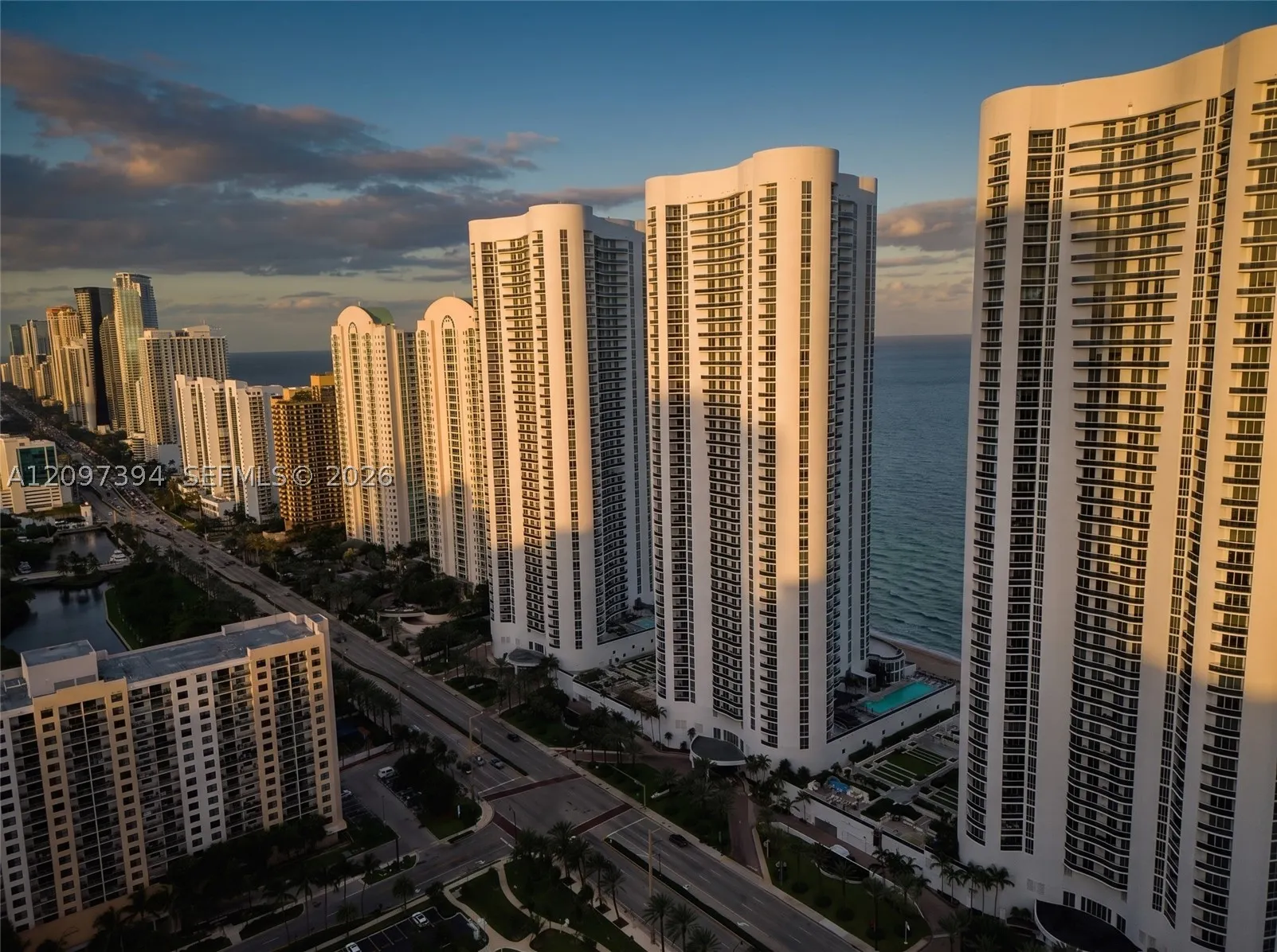 15901 Collins Ave #405