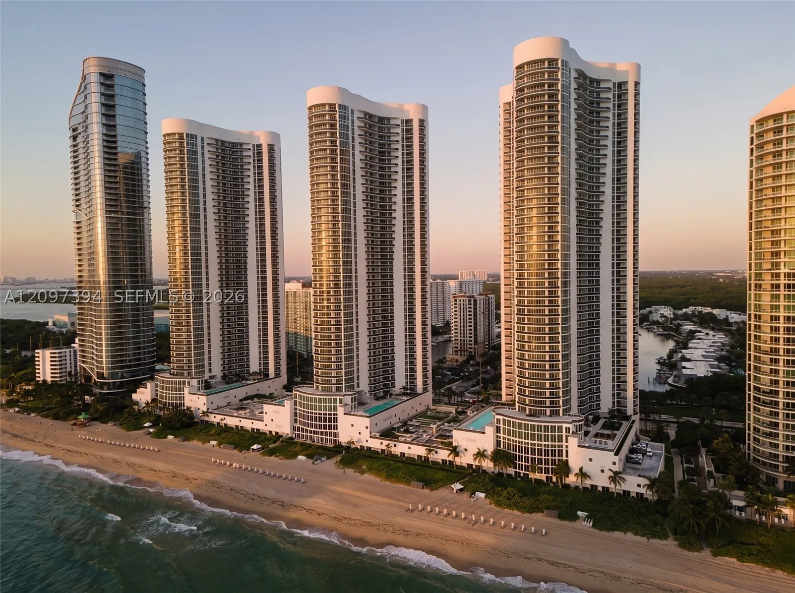 15901 Collins Ave #405