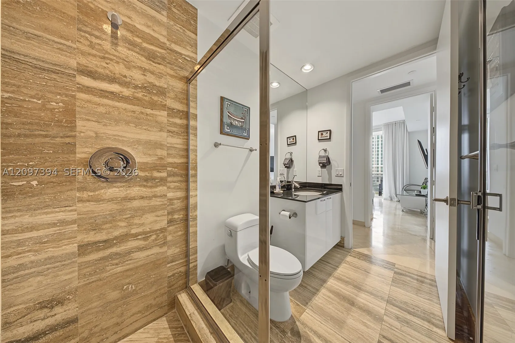 15901 Collins Ave #405