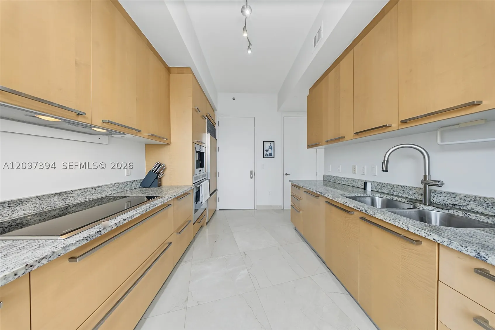15901 Collins Ave #405