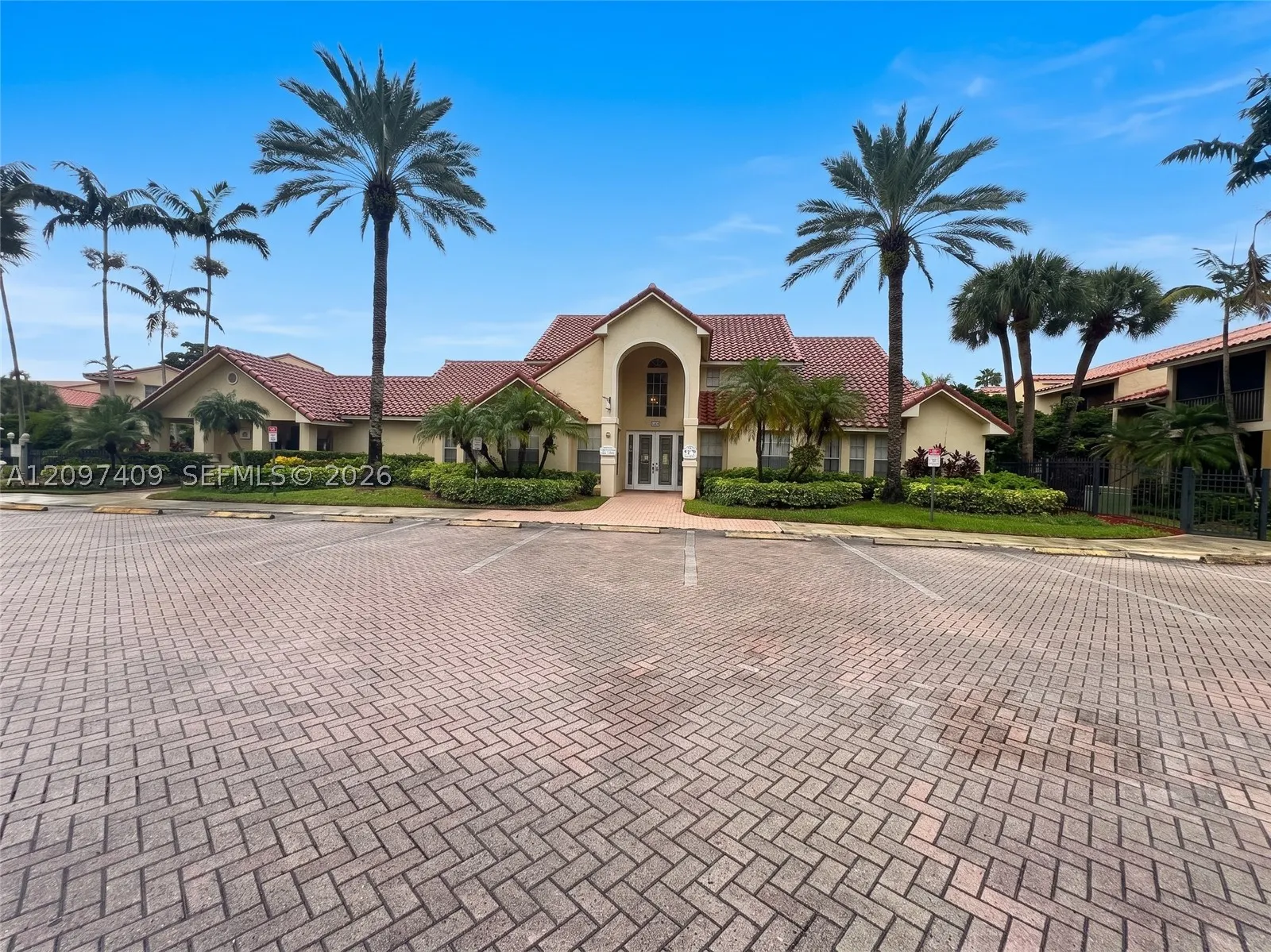 1265 SW 46th Ave #2202