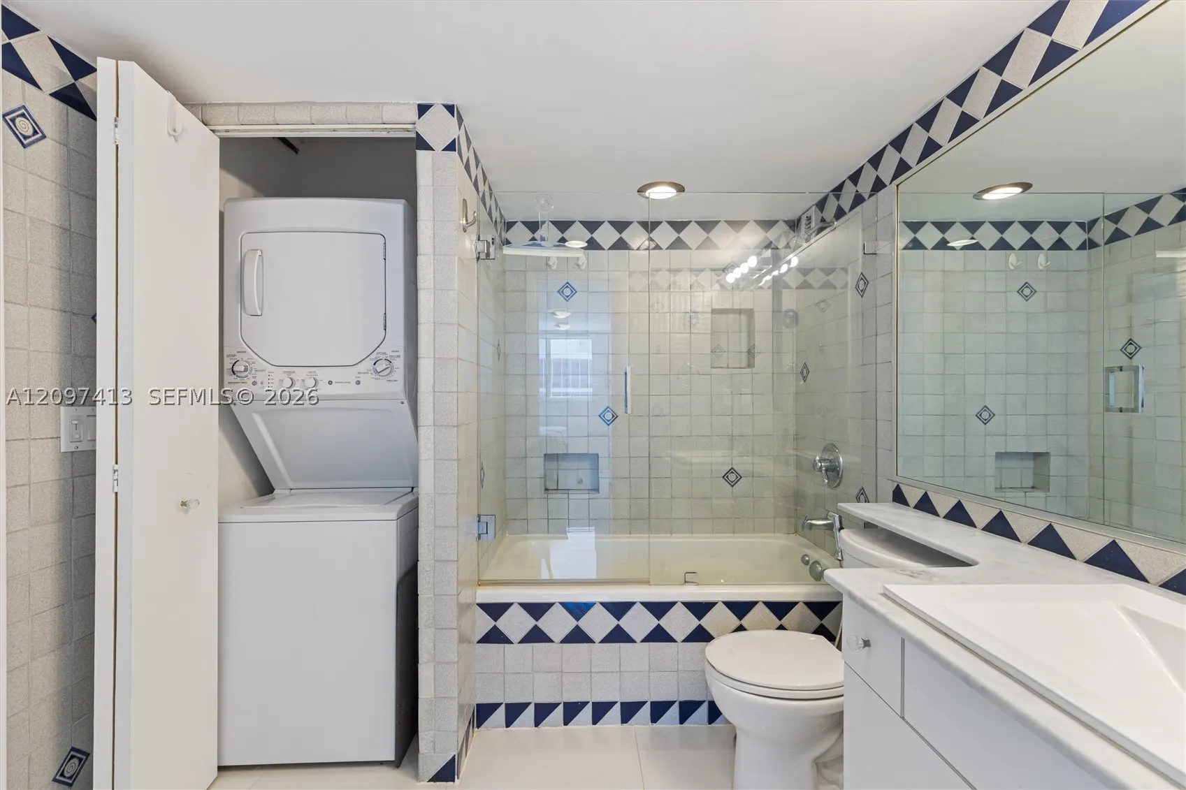 345 Ocean Dr #1012