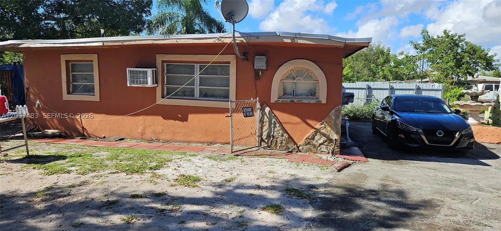 216 NW 7th Ct