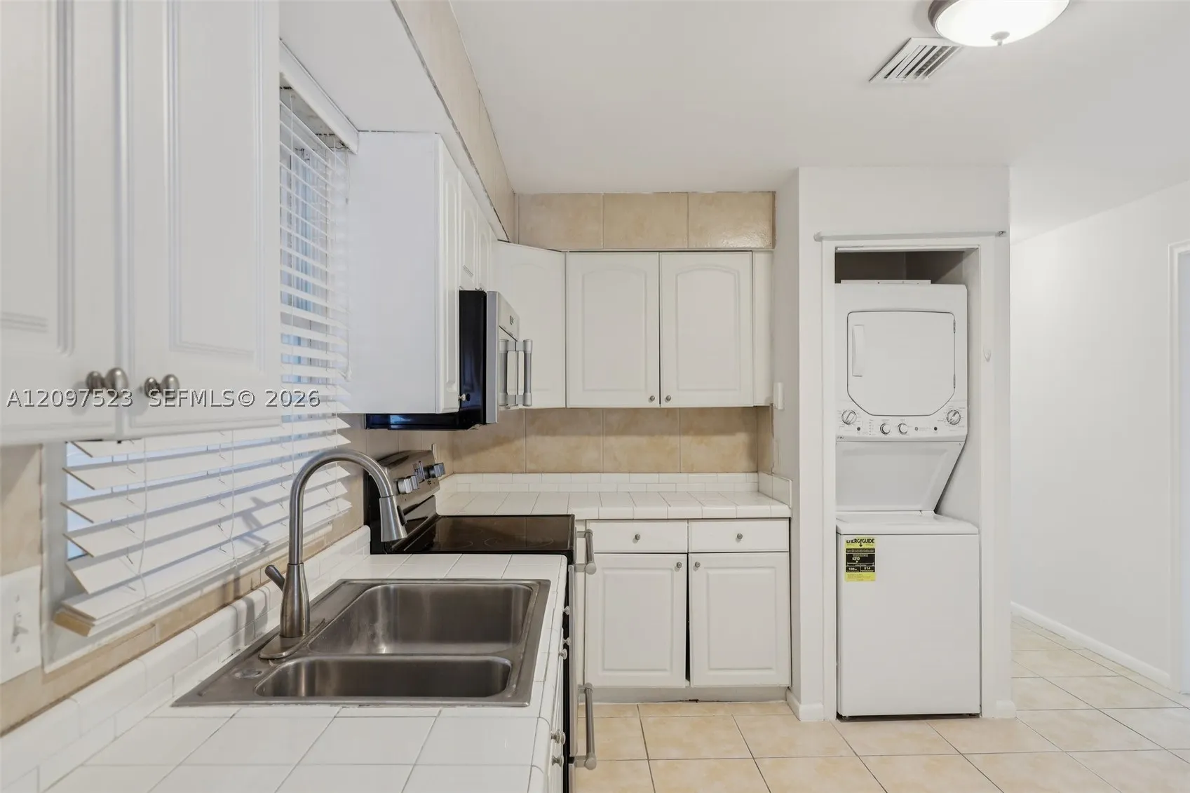461 N Ocean Blvd #0050