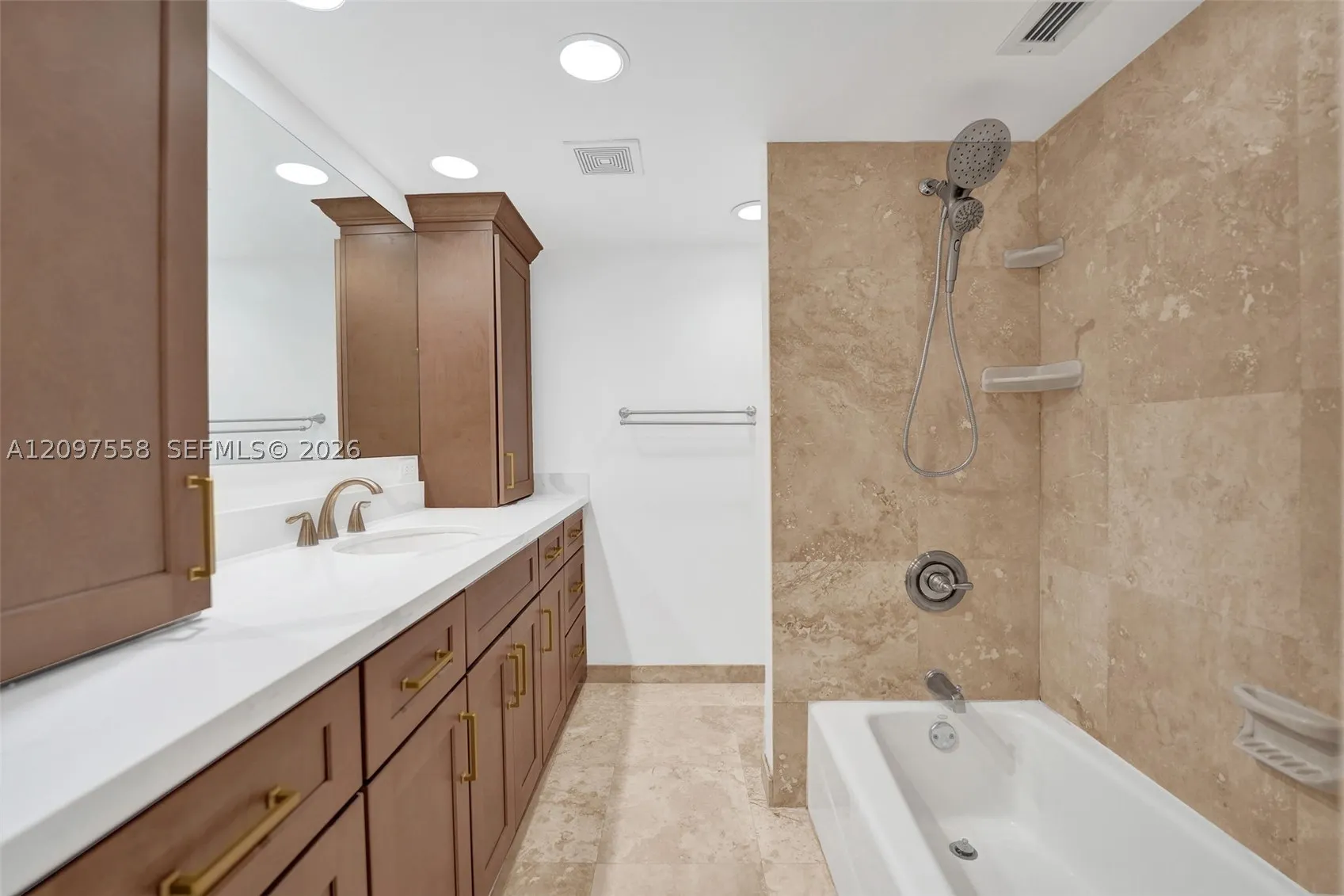 2200 NE 33rd Ave #3D