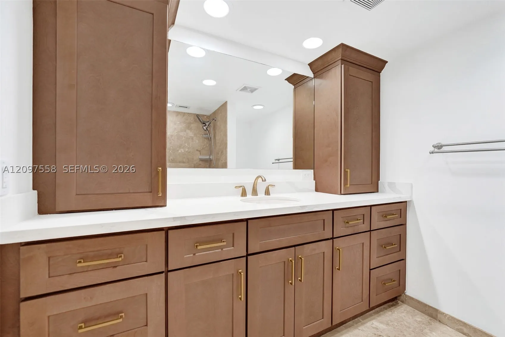 2200 NE 33rd Ave #3D