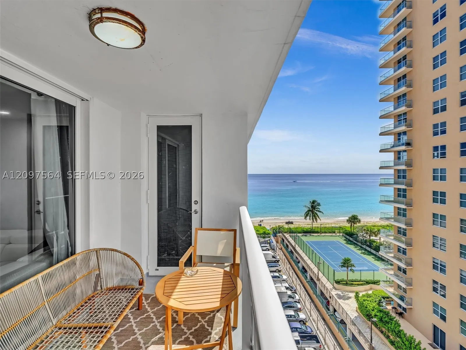 1904 S Ocean Dr #905