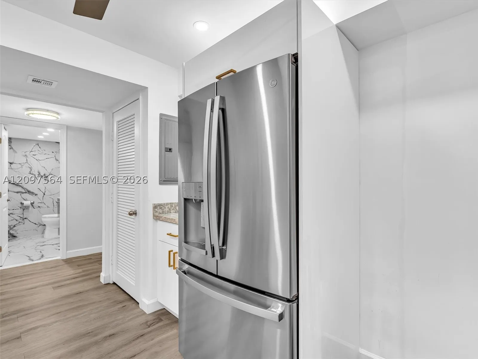 1904 S Ocean Dr #905