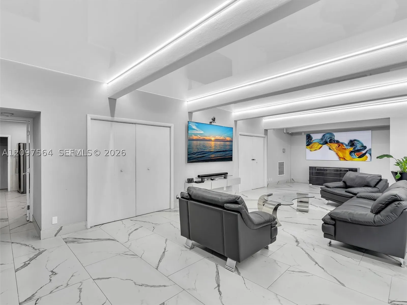 1904 S Ocean Dr #905